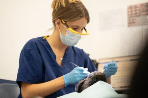 5 Signs You Need to See a Dentist Immediately (And One That Can Wait)